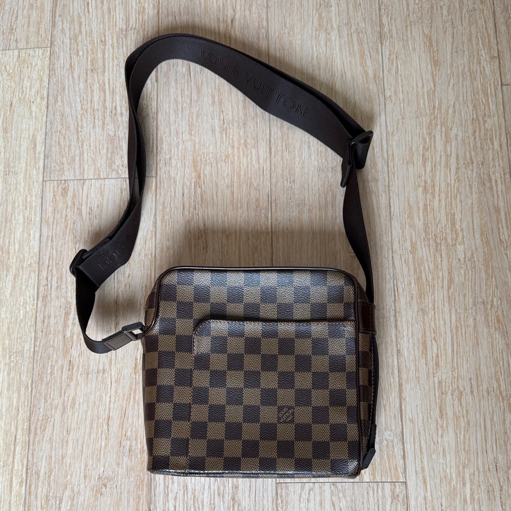 Louis Vuitton Brown Damier Ebene Messenger Crossbody Bag